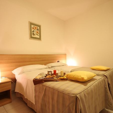 Hotel Miramare ฟอร์เต เดย์ มาร์มี ภายนอก รูปภาพ